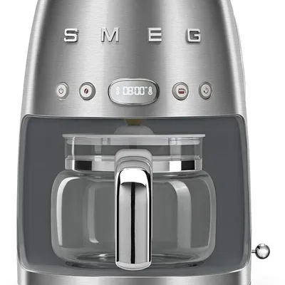 Smeg DCF02, cafetera de goteo en acero inoxidable